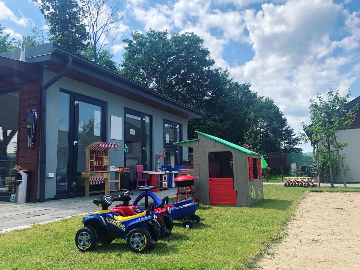 Villa Domki Wsrod Jabloni Gąski Exterior foto